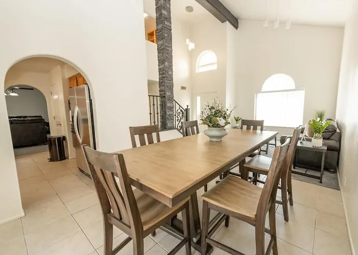 Large Family With Game Holiday home